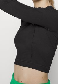 Lacoste Sport Langarmshirt - black