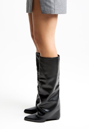 Bershka Laarzen met hoge hak - black