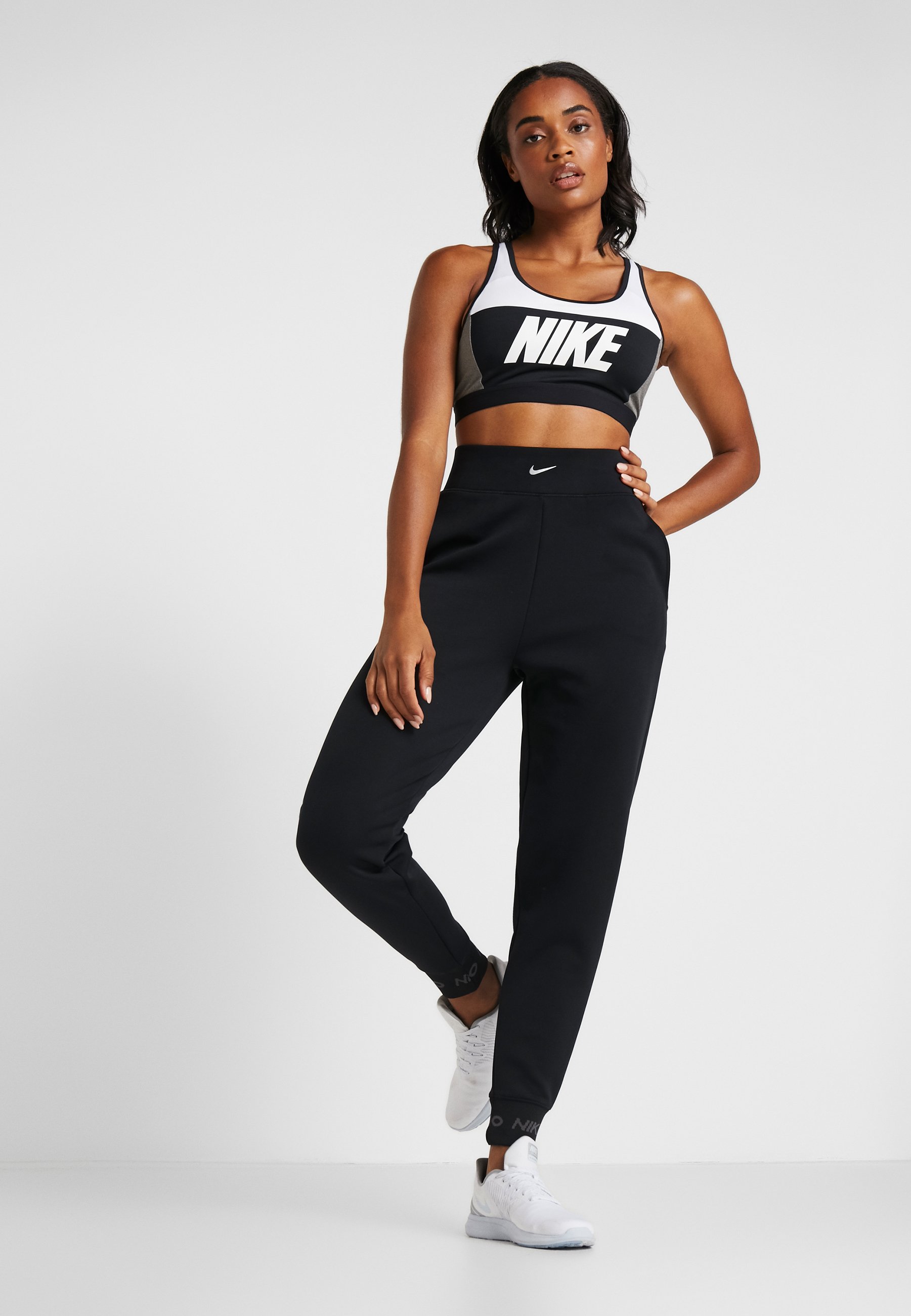 nike performance cuff pant