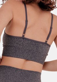 Araa Active SENA SEAMLESS - Sport-bh met light support - grey