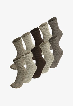 Stricksocken-Set mit drei Farben: Beige, Hellbraun und Dunkelbraun. Strukturiertes Gewebe mit Bündchen und unterschiedlichen Mustern.