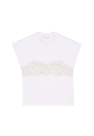 Maglietta bianca a maniche corte con scollo rotondo e motivo a maglia lavorata a coste con bordo smerlato sul petto.