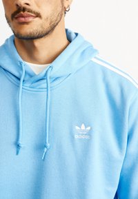 adidas Originals 3-STRIPES  - Džemperis su gobtuvu - semi blue burst