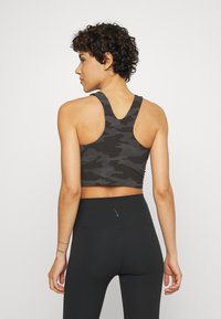 Athleta CONSCIOUS CROP PRINTED A-C - Sutiã desportivo de suporte médio - black