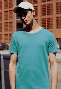 Lee SHAPED TEE - T-shirt básica - monaco