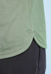 Next 3/4 LENGTH SLEEVES T-SHIRT - Lihtne T-särk - green