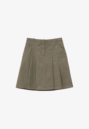 Knælængde olivengrøn nederdel med plisseringer, bæltestropper og skrå forlommer, lavet af et struktureret stof.