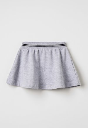 Jupe évasée gris clair avec taille élastique ornée de deux fines rayures noires, présentée sur un fond blanc plat.