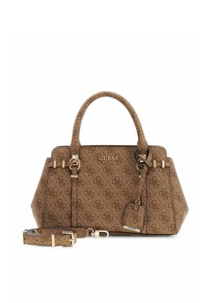 Sac à main marron de Guess avec motif monogramme, double poignées, bandoulière amovible et détails en métal doré.