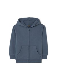 Sudadera con cremallera azul marino hecha de una tela suave y texturizada, con dos bolsillos frontales y puños acanalados. Presenta una capucha espaciosa y no tiene patrones prominentes.