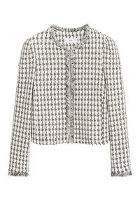 Giacca in tweed bianca e nera con maniche lunghe, dettagli in frange lungo il colletto e la parte frontale, e un motivo a scacchi testurizzato.