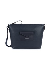 Sac pour épaule en cuir bleu marine avec une finition texturée, présentant une poche frontale à rabat et une sangle réglable. Fermeture zippée en haut.