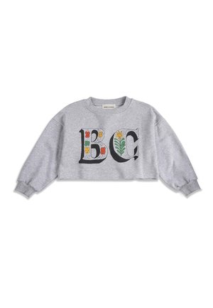 Szara krótka bluza z długimi rękawami, z dużymi ozdobnymi literami "B" i "C" udekorowanymi kolorowymi kwiatami na przodzie.