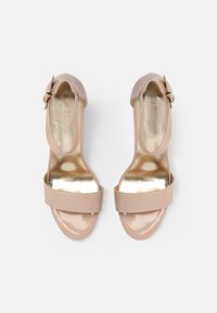 LASCANA Sandaalit nilkkaremmillä - beige