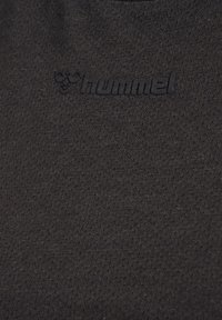 Thumbnail Image 7