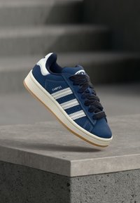 Nevybrané, night indigo/core white