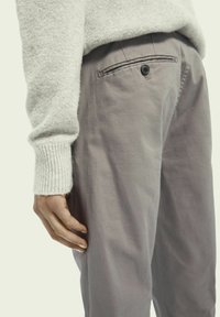Scotch & Soda Chinosy