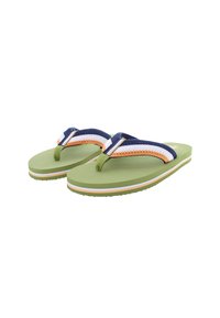 Gröna flip-flops med en texturerad sula. Tygrem i marinblått, orange och vitt. Enkelt design med kontrasterande lagerkanter.