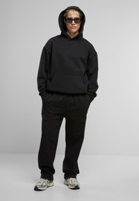 Urban Classics VINTAGE HEAVY - Træningsbukser - black