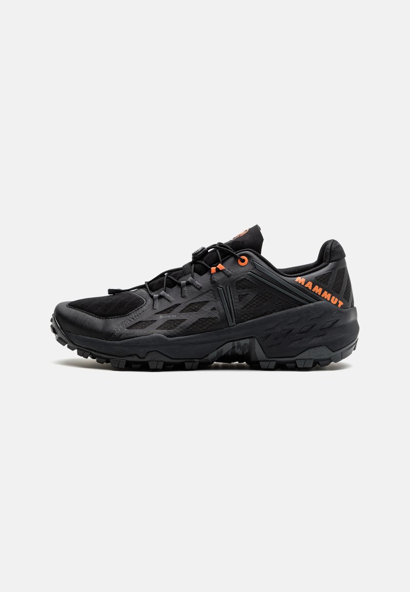 Mammut - SERTIG LOW GTX MEN - Túracipők - black/dark steel, Nagyítás