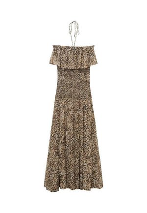 Rochie leopard cu umeri golași, cu decolteu ondulat, corp smocker și volane curgătoare în tonuri de maro și bej. Bretele ajustabile.