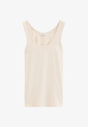 Beiges ärmelloses Tanktop mit Rundhalsausschnitt aus glattem Stoff, mit Marc O'Polo Markenlabel am inneren Kragen.
