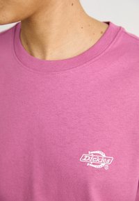Dickies SUMMERDALE TEE - T-shirts basic - mellow mauve