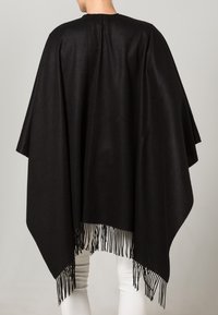 FRAAS Cape - black