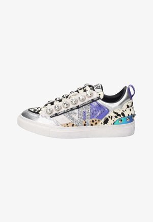 Emanuelle Vee OLIVIA - Sneakers basse - bianco