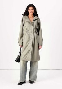 Selected Femme SLFRAYA RAINCOAT - Regnjakke - vetiver