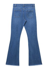 Jeans a zampa d'elefante in denim blu, con vita alta, due tasche posteriori e orlo grezzo in fondo, con una texture leggermente sbiadita.