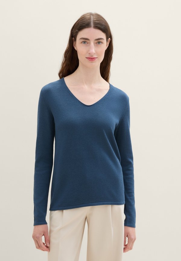 BASIC V-NECK - Strickpullover