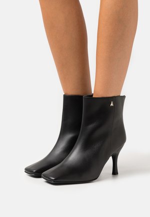 Classic ankle boots - nero