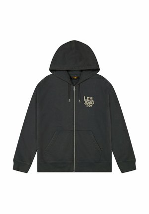 Zwarte rits-hoodie van zachte stof. Heeft een voorzak, capuchon met koord en witte "Lee Jeans 1889" logo op de borst.