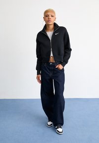 Nike Sportswear Mikina so zipsom - black/sail