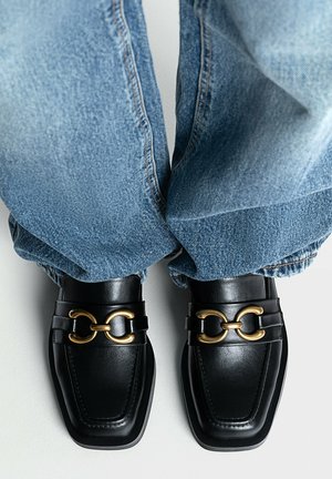 Stradivarius, Mules - black