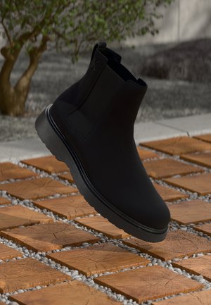 Calvin Klein Jeans COMBAT CHELSEA BOOT - Klasični gležnjarji - triple black
