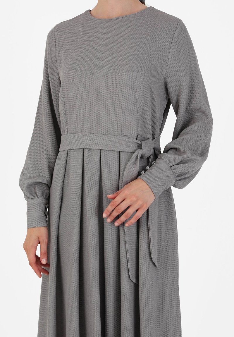Modanisa TYPE - Maxi dress - reseda green/grey - Zalando
