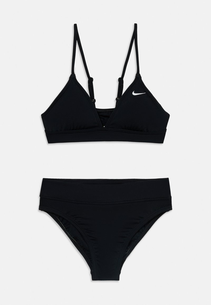 Μαύρο μπικίνι δύο κομματιών με ρυθμιζόμενους ιμάντες στο πάνω μέρος και λογότυπο Nike στο στήθος του πάνω μέρους.