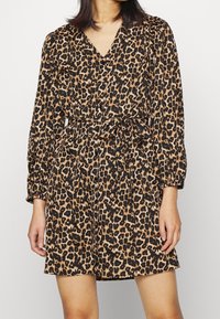 Pieces Petite Abito a camicia - black