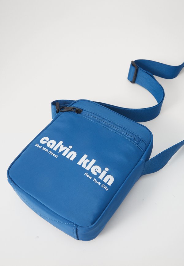 GRAPHIC REPORTER - Cross body bag3