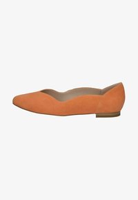Nevybráno, orange suede