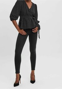 Vero Moda Blus - black