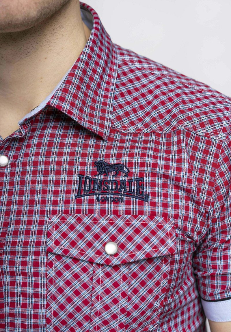 Lonsdale Berny Camicia Uomo A Maniche Corte – Slim Fit, Lavabile In Lavatrice, Colore Classico - 2
