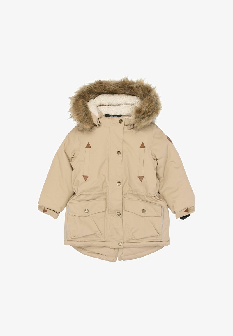 Beige parka med fur-foret hætte, forreste trykknapper, to store påsyede lommer og brune detaljer. Blød inderside for varme.