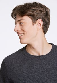 Junk De Luxe RECYCLED MIX  - Strickpullover - charcoal mel