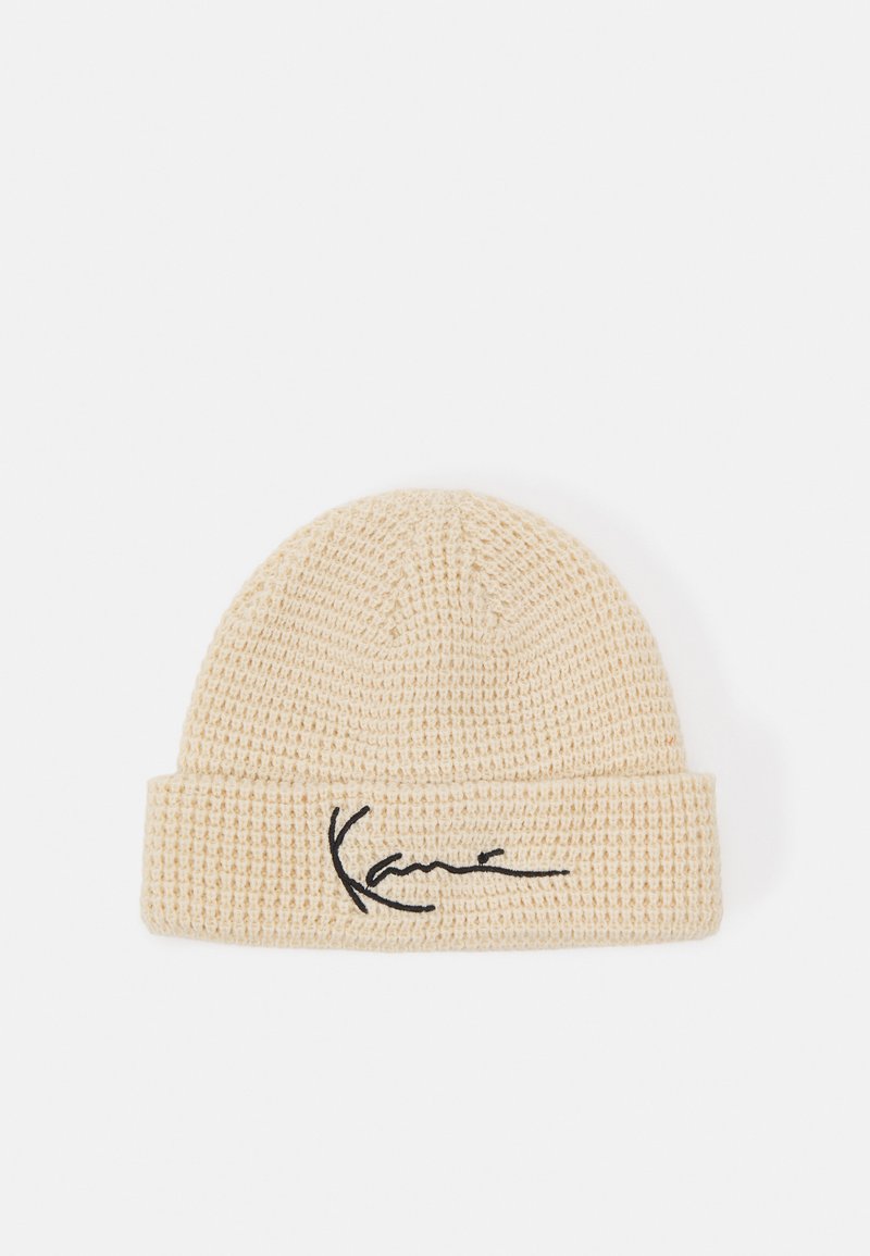 Karl Kani - SIGNATURE FISHERMAN BEANIE UNISEX - Adīta cepure - cream, Palielināt