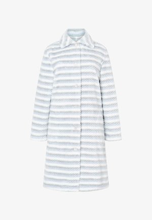 Abrigo de peluche con rayas verticales en azul claro y blanco, con cuello tipo solapa y cinco botones en la parte delantera.