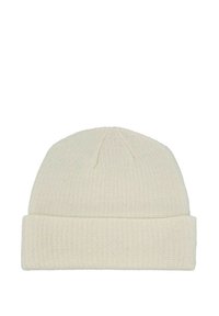Berretto lavorato a maglia di colore crema chiaro, caratterizzato da un risvolto, una trama testurizzata, materiale morbido e un design semplice e senza cuciture, privo di decorazioni.