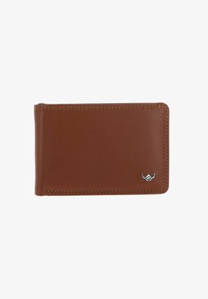 Portefeuille en cuir brun à double rabat avec couture visible et petit logo argenté représentant un emblème ailé dans le coin inférieur droit.